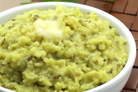 Woodfired Khichdi (ચૂલાની ખીચડી)